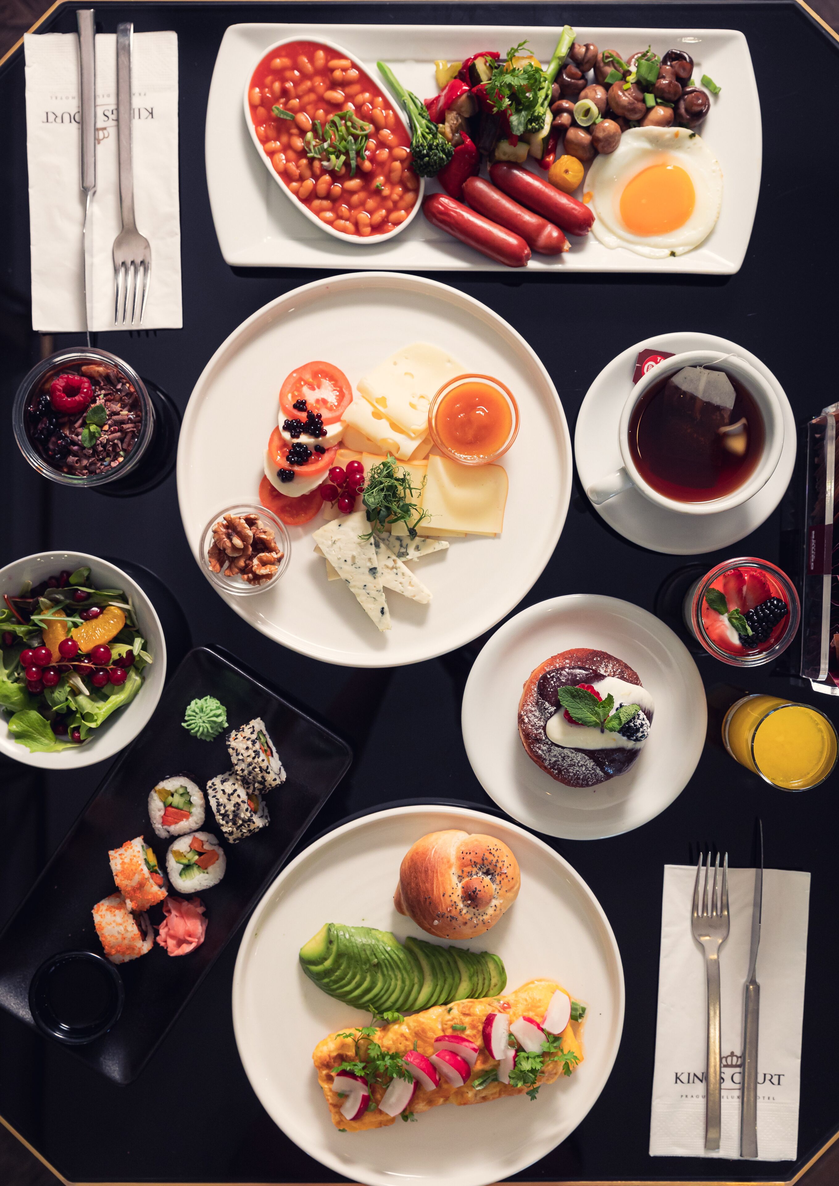Café da manhã com buffet todos os dias (EUR 20 por pessoa) 