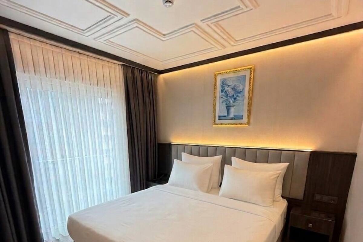 标准房, 1 间卧室 | 迷你吧、客房内保险箱、办公桌、遮光窗帘