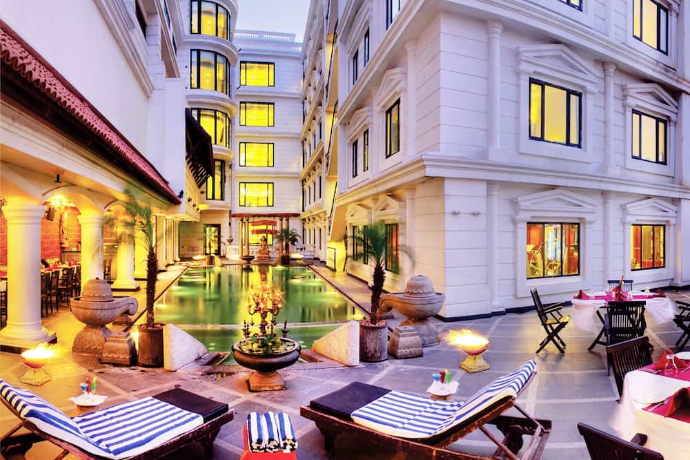 Anandha Inn Convention Centre and Suites