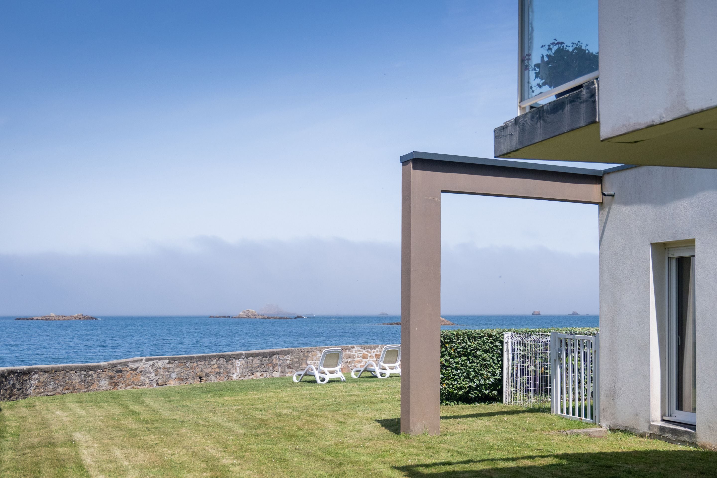 الإطلالة من المنشأة