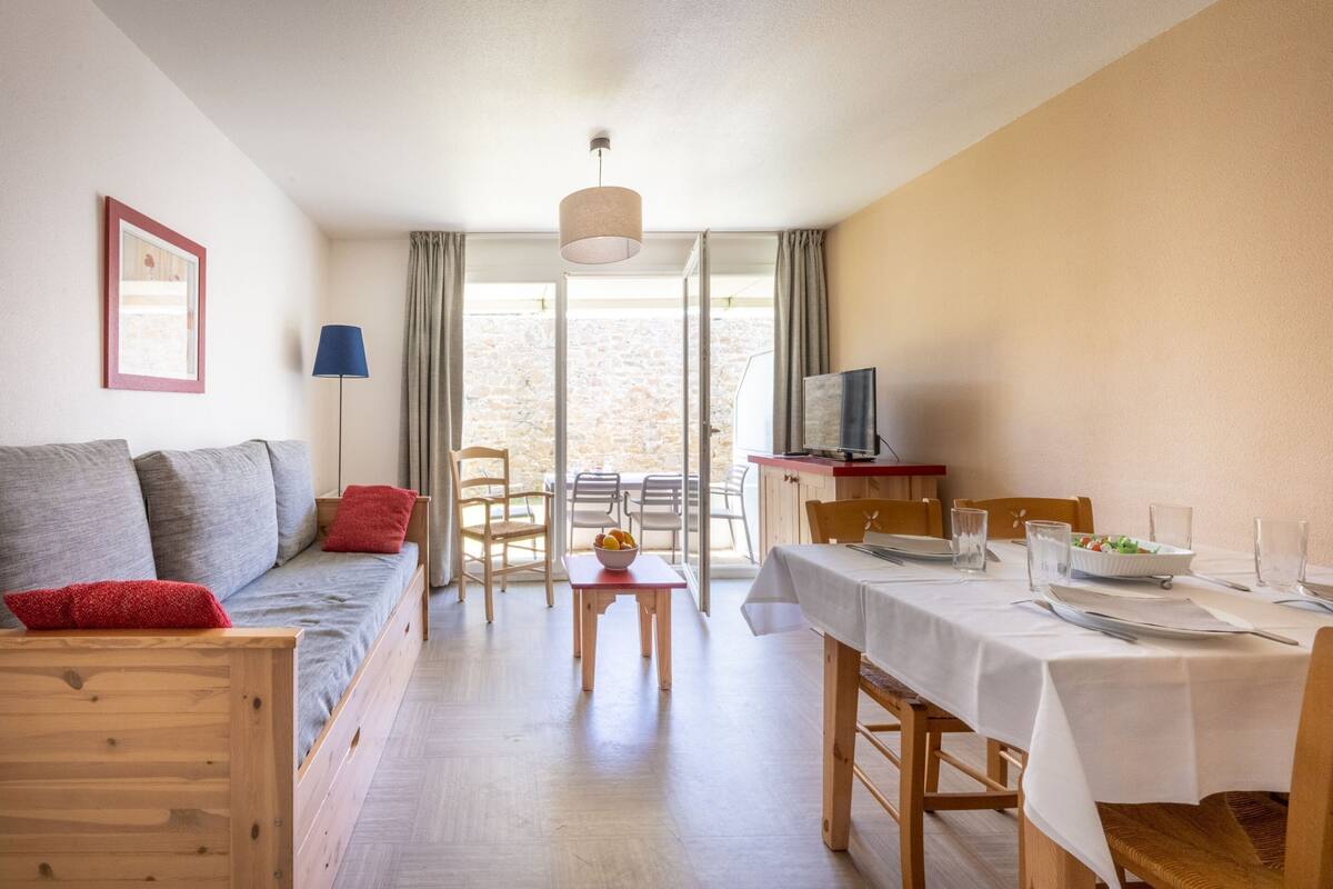Cots/infant beds, WiFi