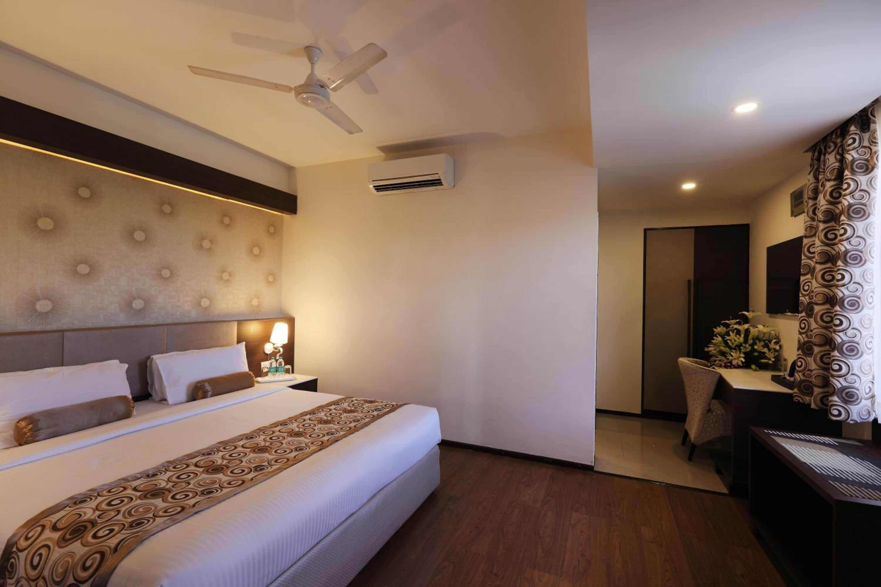 minibar, in-room safe, desk, iron/ironing board