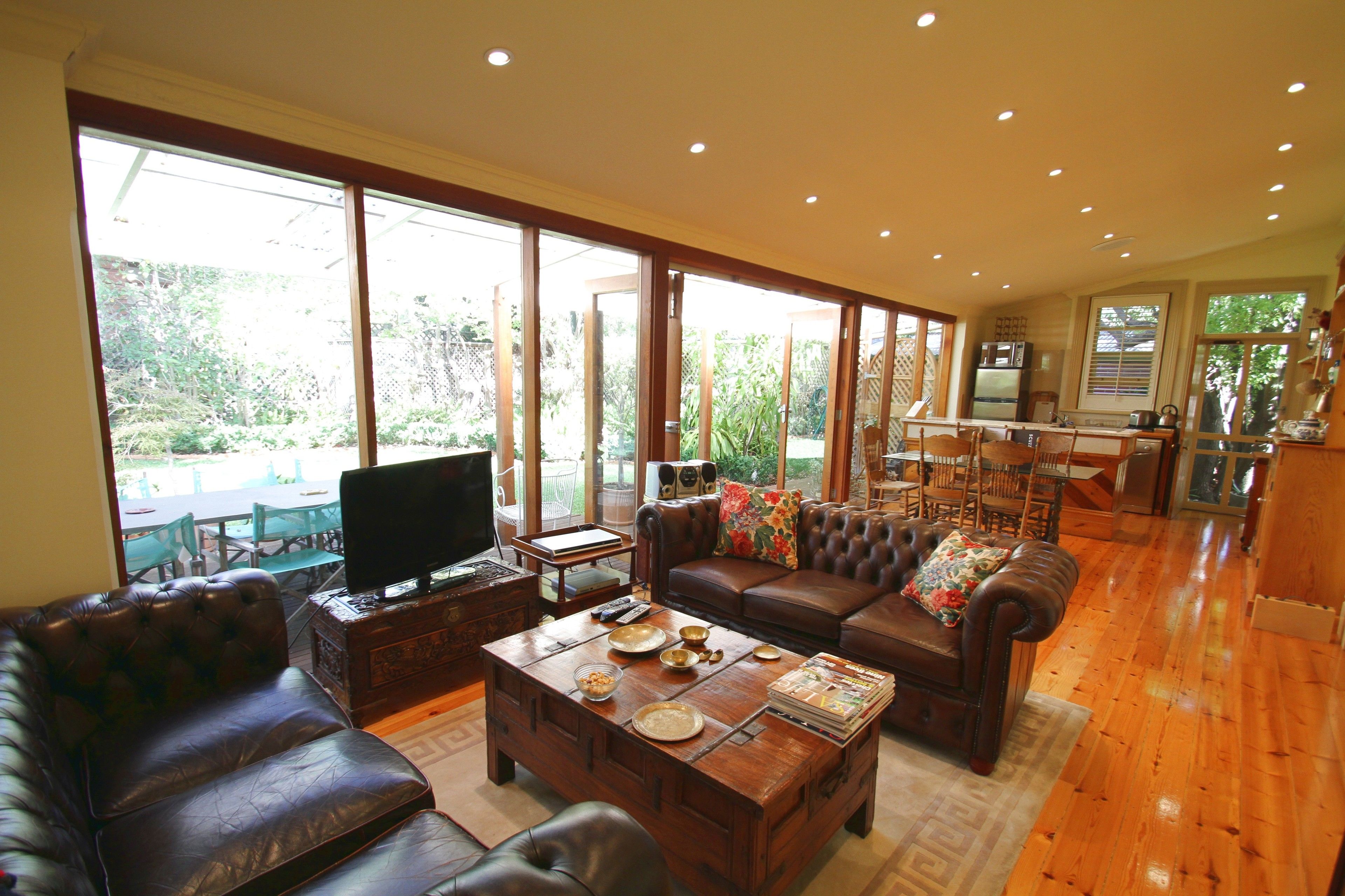 Bishop's Garden Suite - 82 Molesworth Street  | Living area | 83-cm flat-screen TV with digital channels, LCD TV, DVD player