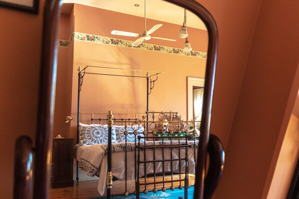 Romantic Spa Suite (Champagne) - 38a Melbourne Street | 2 bedrooms, premium bedding, pillow-top beds, individually decorated