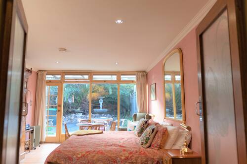 Romantic Spa Suite (Champagne) - 38a Melbourne Street