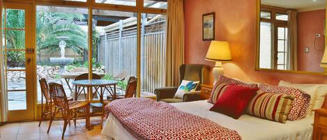 Romantik-suite - boblebad | Premium-sengetøj, senge med topmadrasser, individuelt design