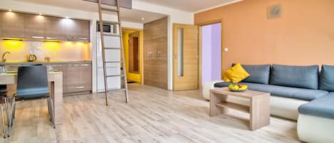 Apartment (4 pax) | Living area | 80-cm LCD TV with satellite channels, TV