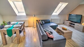 80-cm LCD TV with satellite channels, TV