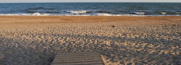 Windsurfing, surfing, sailing, motor boating