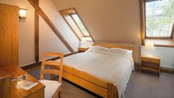 Minibar, Zimmersafe, Schreibtisch, kostenloses WLAN