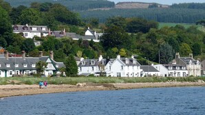 Beach - Glenisle Hotel (Isle of Arran)