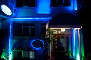 Front of property - evening/night - Blue Tuana Hotel (Istanbul)