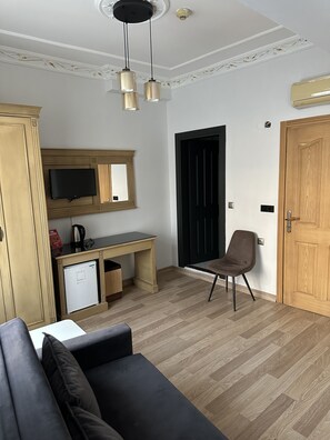 Premium bedding, minibar, in-room safe, desk