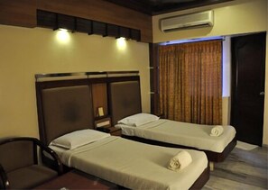 Premier Single Room - Madurai Residency (Madurai)