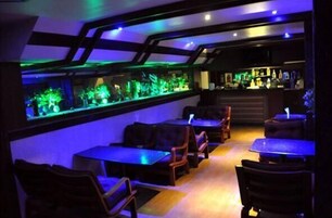 Bar (in der Unterkunft)