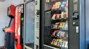 Snack bar