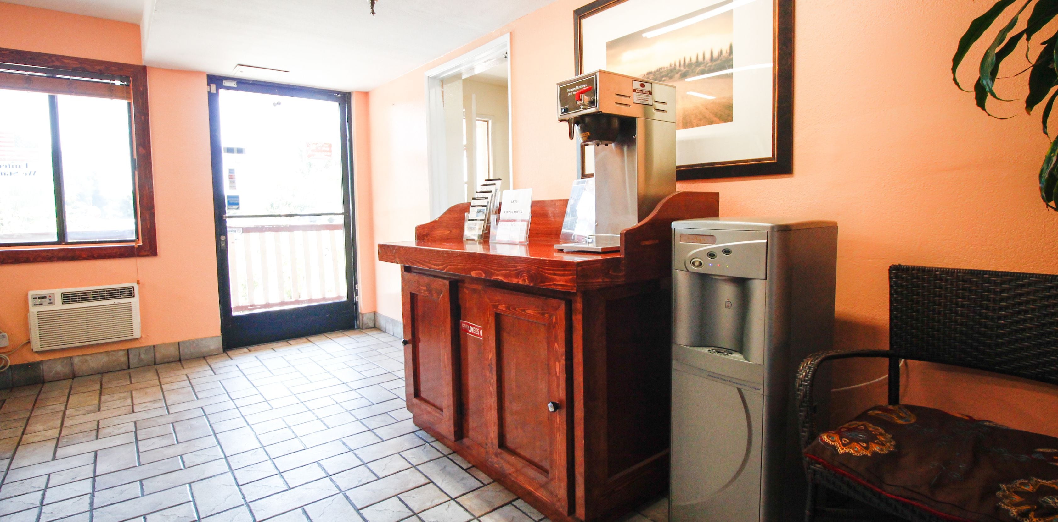 Photo - Heritage Inn La Mesa