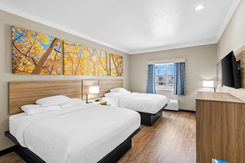 Days Inn by Wyndham Rockdale Texas