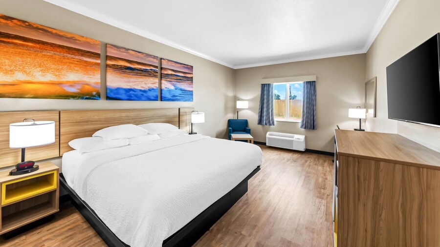 Days Inn by Wyndham Rockdale Texas