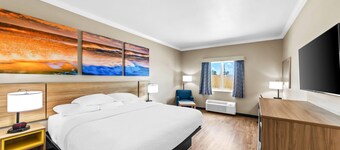 Days Inn by Wyndham Rockdale Texas