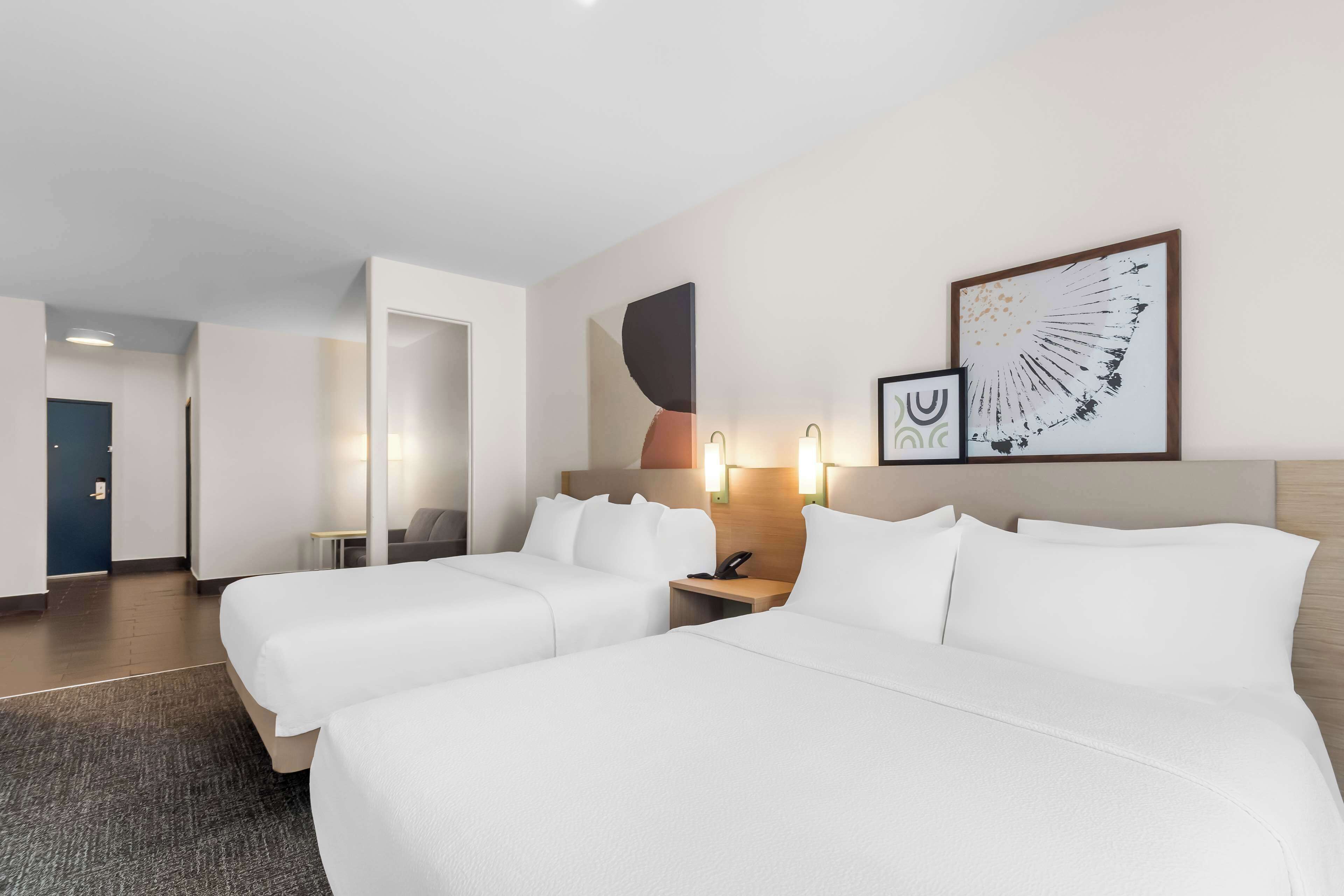 50-inch flat-screen tv with satellite channels, tv