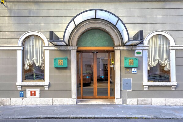 Entrée de l’hébergement