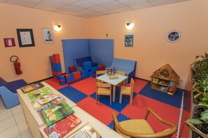 Children's play area - indoor