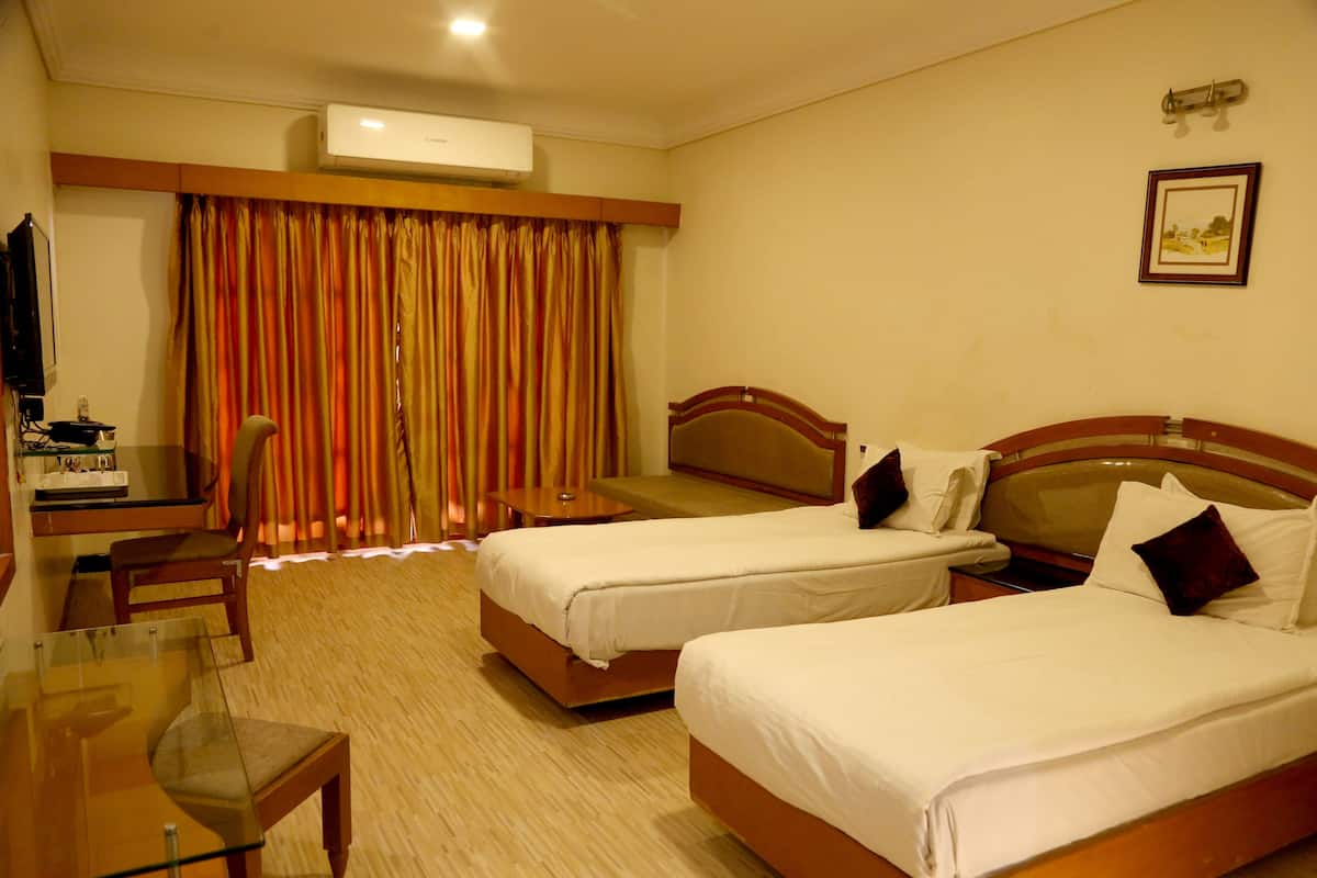 Double or Twin Room | Egyptian cotton sheets, memory foam beds, in-room safe