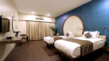 Superior Double or Twin Room | Egyptian cotton sheets, memory foam beds, in-room safe