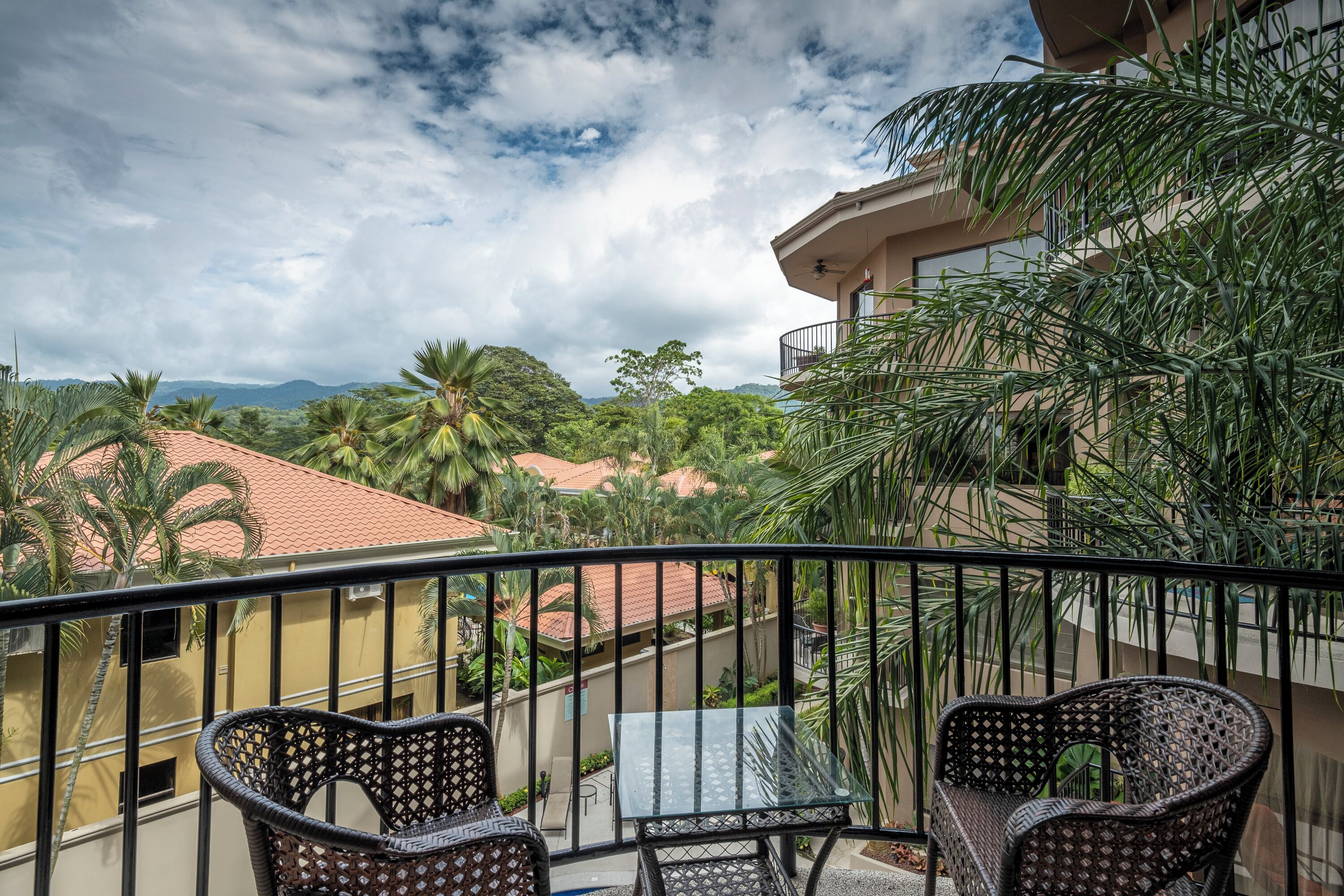 Foto - Monaco Condominiums