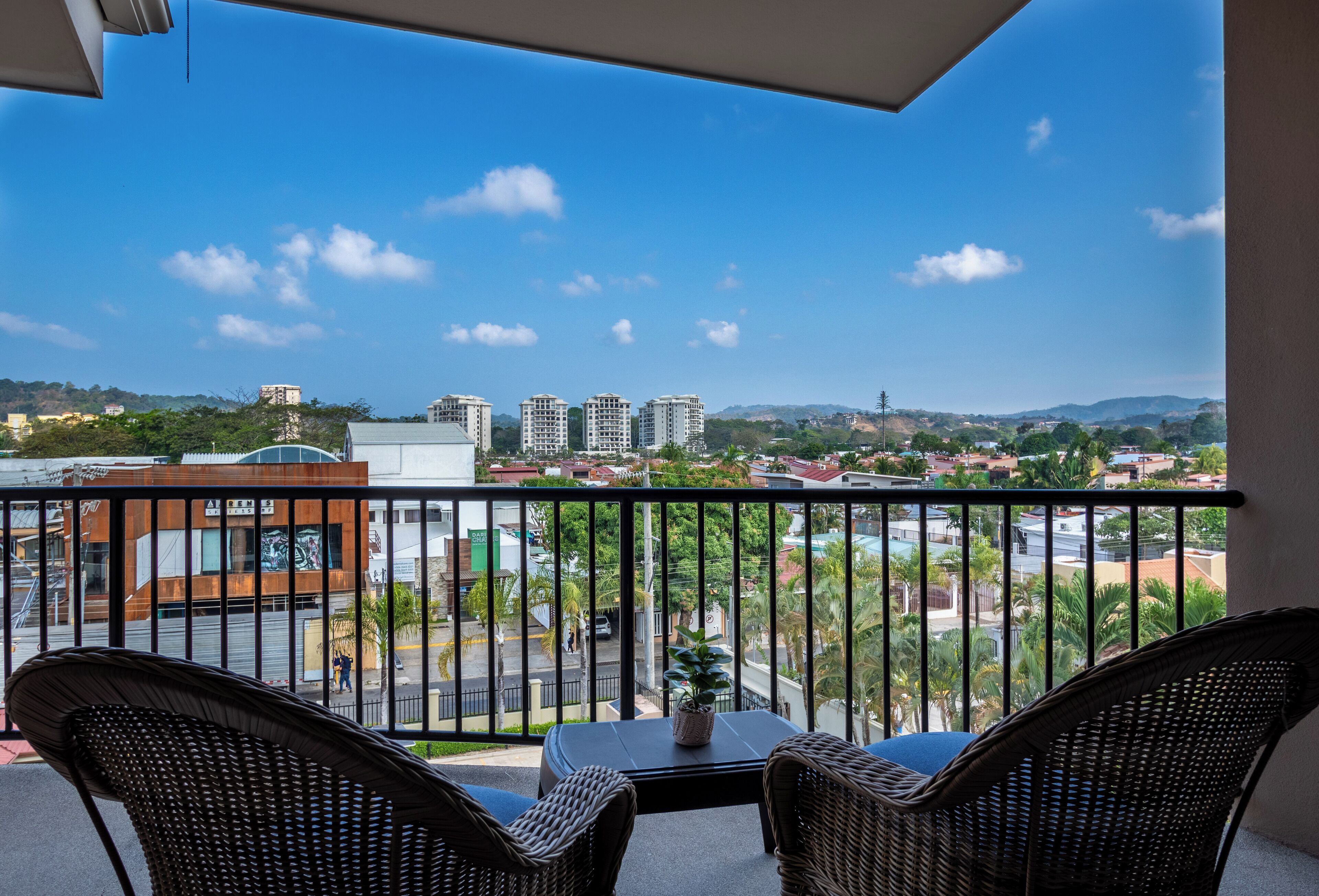 Foto - Monaco Condominiums