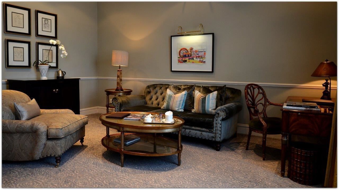 Smart TV, fireplace, Netflix, DVD player