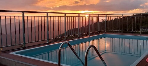 Misty Mountain Resort