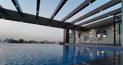 Rockland Hotel - C R Park