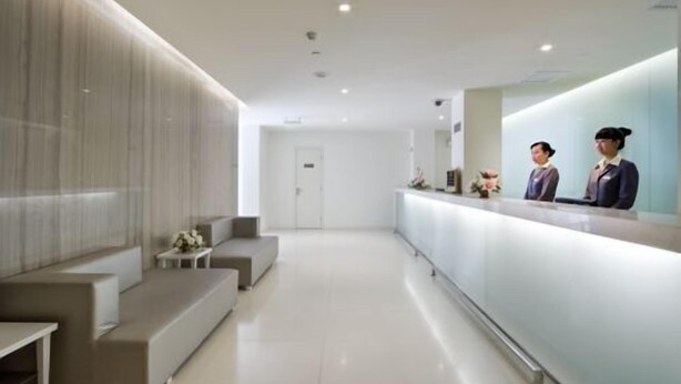 Unclassified image, 1 of 25, button - Lotus Place Hotel (Beijing)
