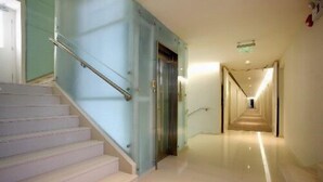 Unclassified image, 3 of 25, button - Lotus Place Hotel (Beijing)