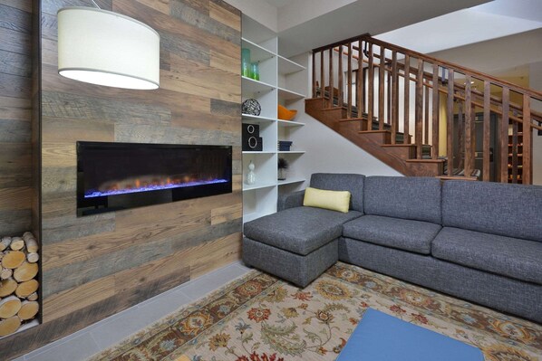 Lobby - Country Inn & Suites by Radisson, Asheville West near Biltmore (Asheville)