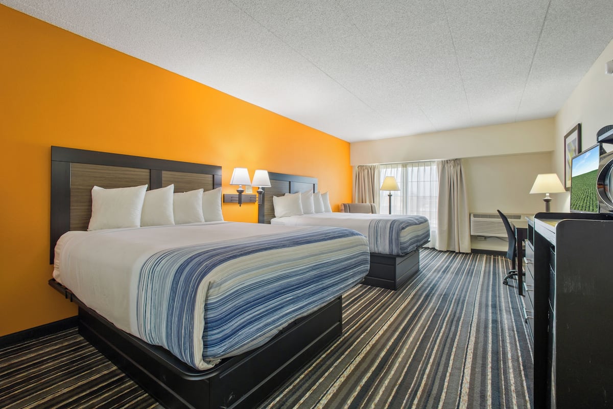 Standard Room, 2 Queen Beds | Desk, iron/ironing board, free cribs/infant beds, free rollaway beds