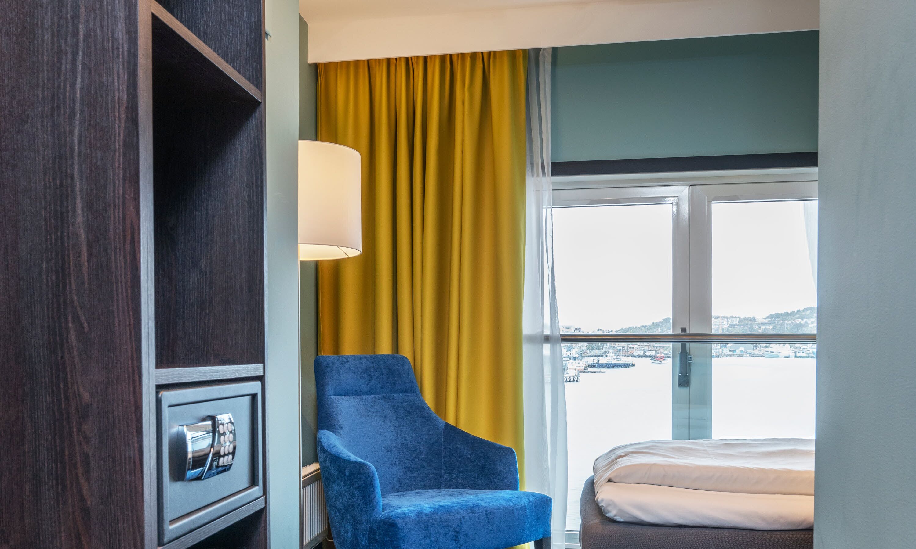 standard single room, non smoking | premium bedding, minibar, desk, blackout curtains