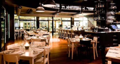 Home Hotel Folketeateret