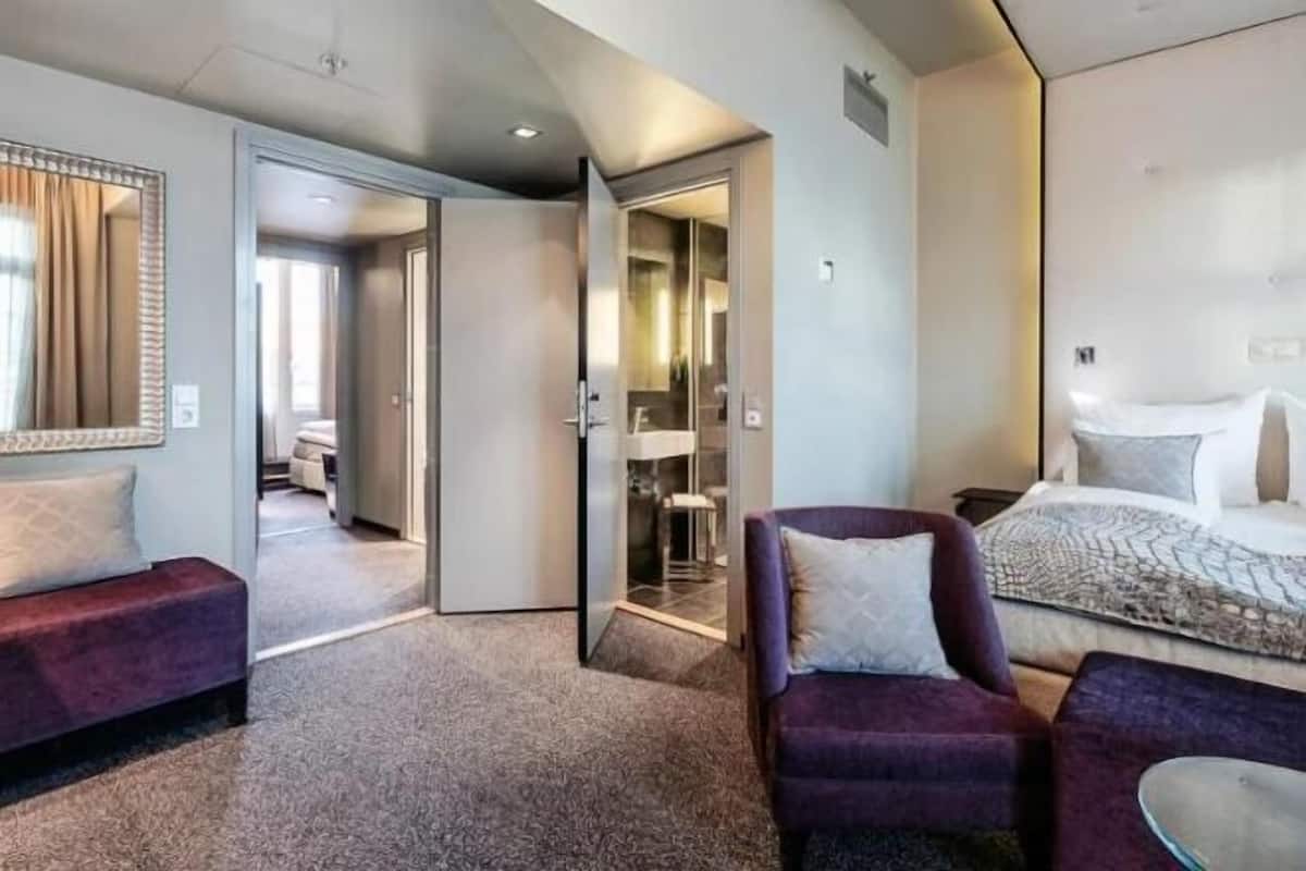 Hypo-allergenic bedding, free WiFi, bed sheets