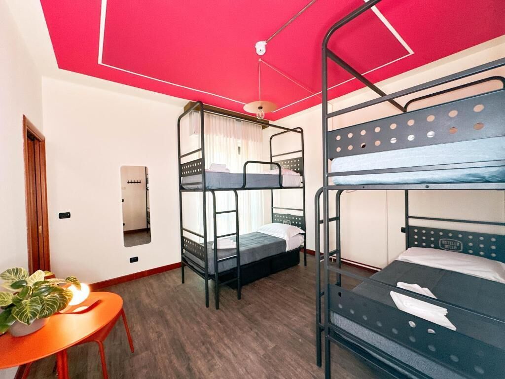 Gemeinsamer Schlafsaal, Gemischter Schlafsaal