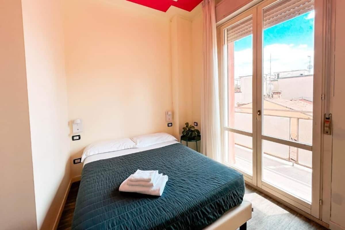 Couette en duvet d'oie, coffres-forts dans les chambres, bureau