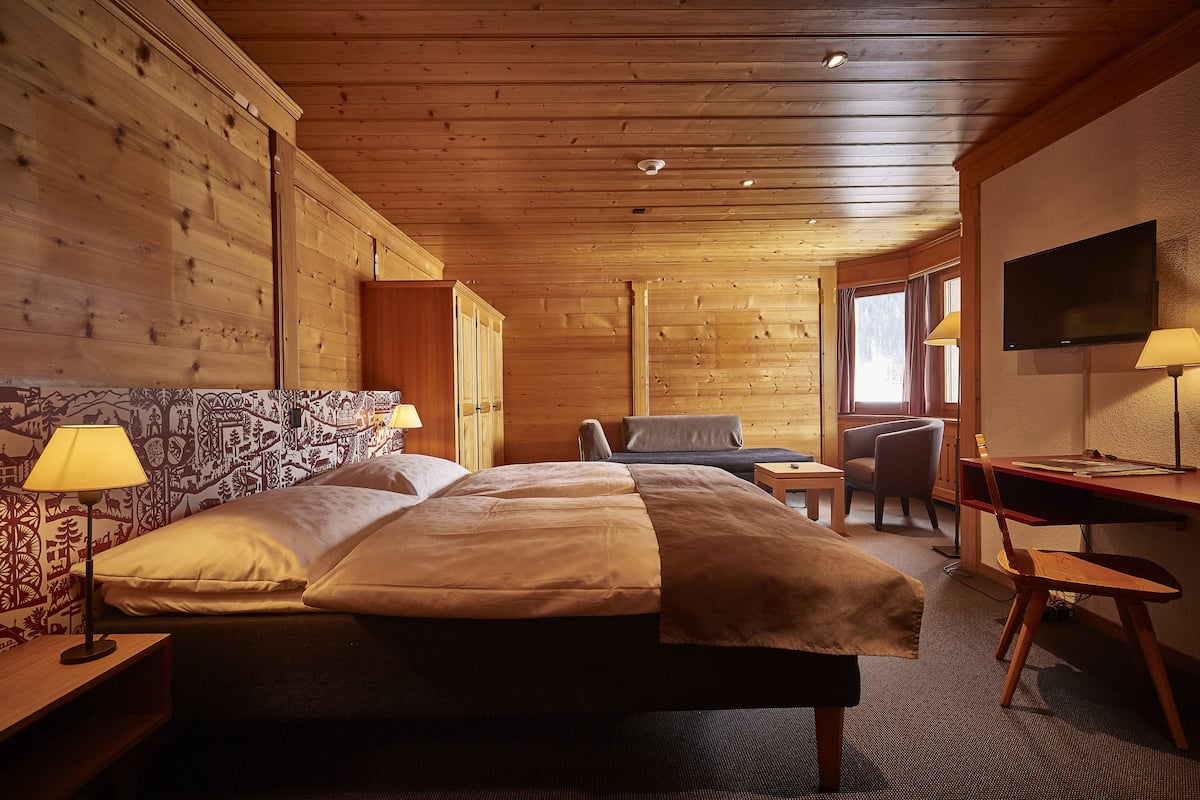 Literie hypoallergénique, surmatelas, coffres-forts dans les chambres