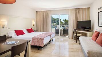 Literie de qualité supérieure, coffres-forts dans les chambres, bureau