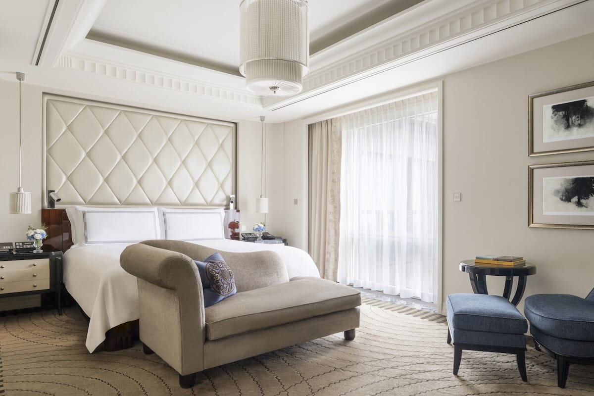 Suite Deluxe, vue sur le fleuve | Minibar, coffre-fort, bureau