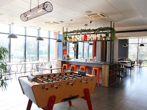 Bar (in der Unterkunft)