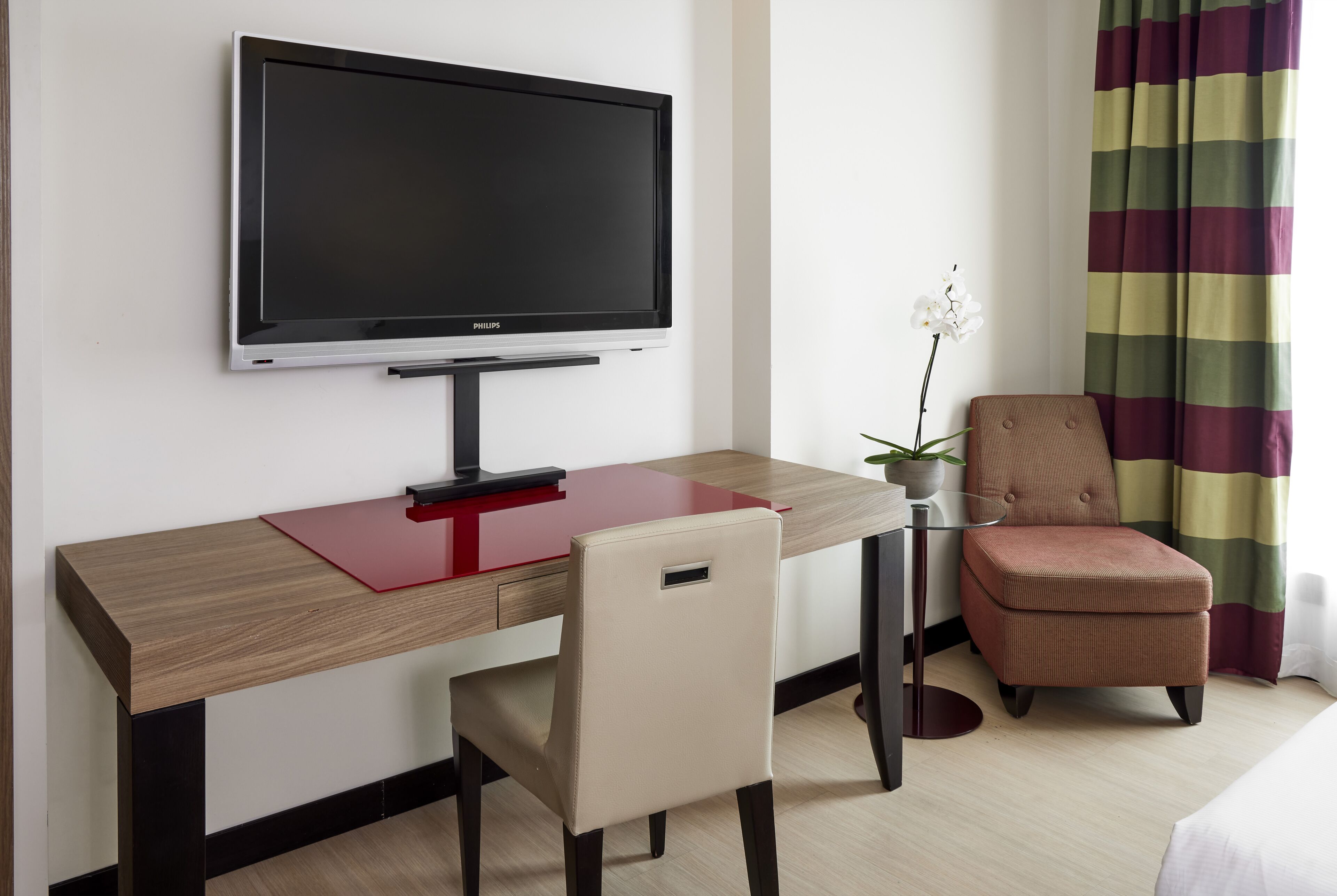 minibar, in-room safe, desk, blackout curtains