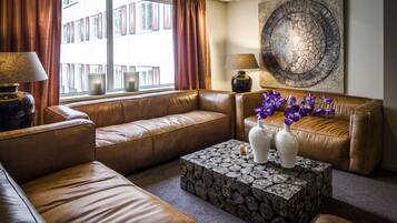 Sala de estar en el lobby