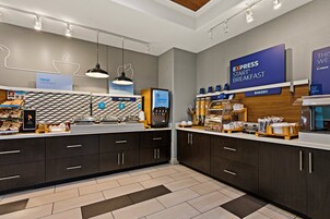 Desayuno continental incluido todos los días 